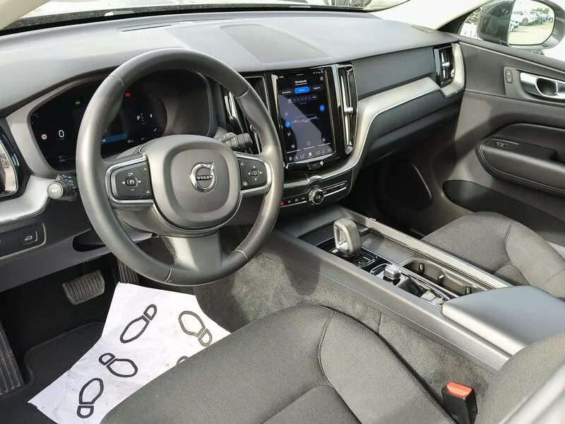 Volvo XC60 2.0 B4 G Momentum Pro - foto 10