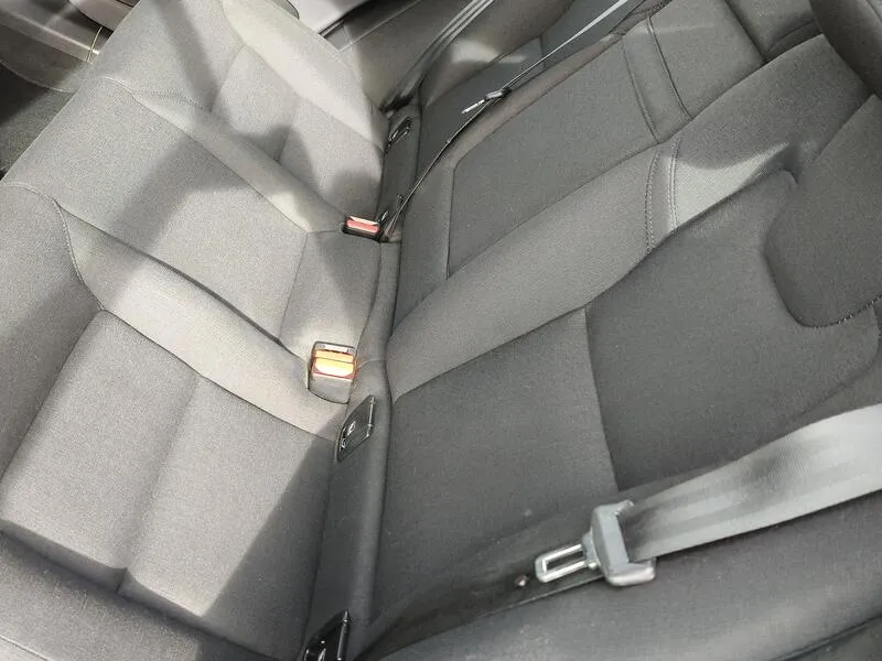 Volvo XC60 2.0 B4 G Momentum Pro - foto 35