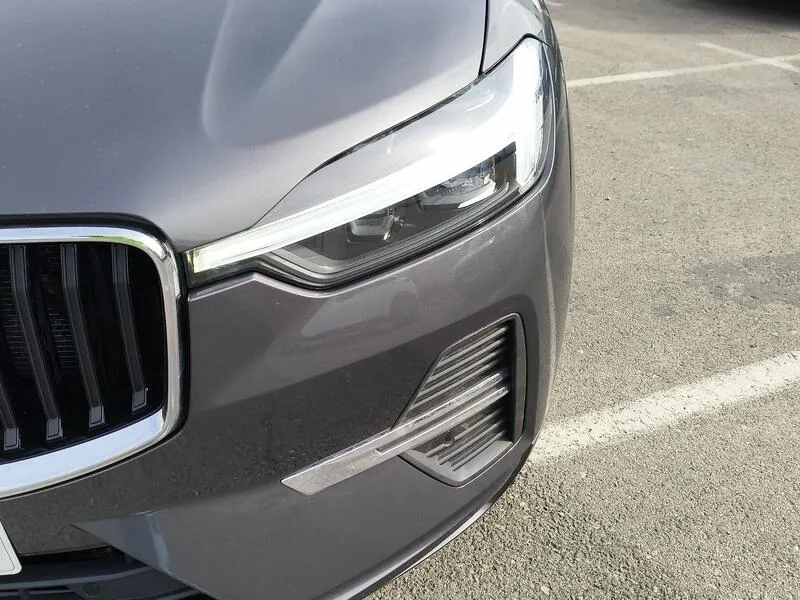 Volvo XC60 2.0 B4 G Momentum Pro - foto 46
