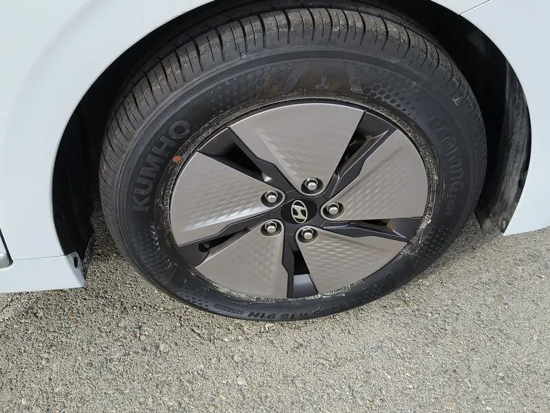 Hyundai Ioniq 2019 berlina con porton 1.6 GDI HEV Klass DCT - foto 39
