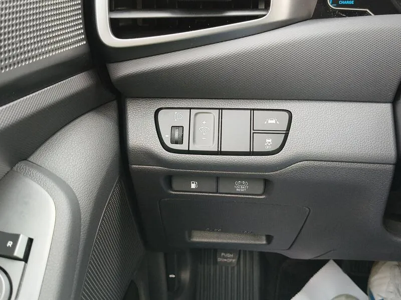 Hyundai Ioniq 2019 berlina con porton 1.6 GDI HEV Klass DCT - foto 26