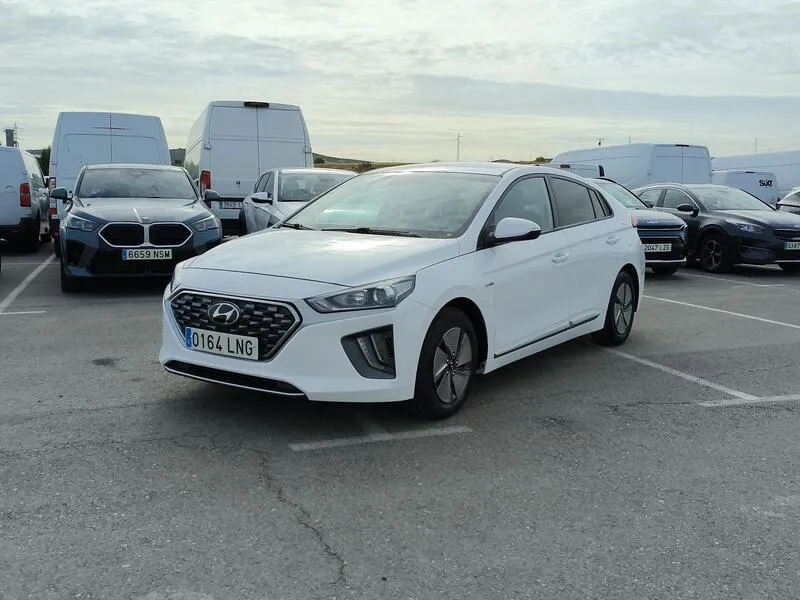 Hyundai Ioniq 2019 berlina con porton 1.6 GDI HEV Klass DCT - foto 2