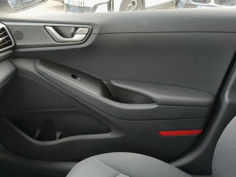 Hyundai Ioniq 2019 berlina con porton 1.6 GDI HEV Klass DCT - foto 20