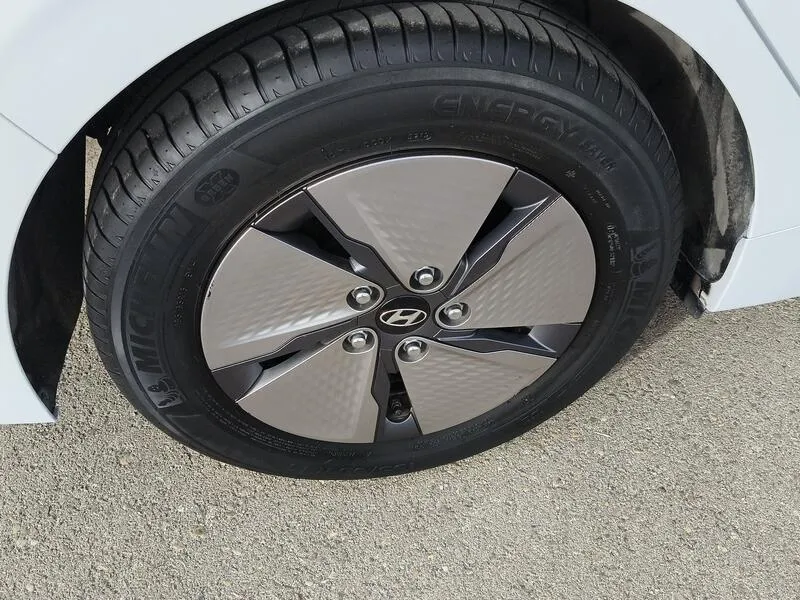 Hyundai Ioniq 2019 berlina con porton 1.6 GDI HEV Klass DCT - foto 38