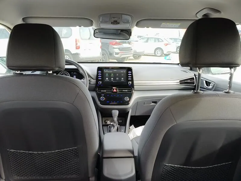 Hyundai Ioniq 2019 berlina con porton 1.6 GDI HEV Klass DCT - foto 36