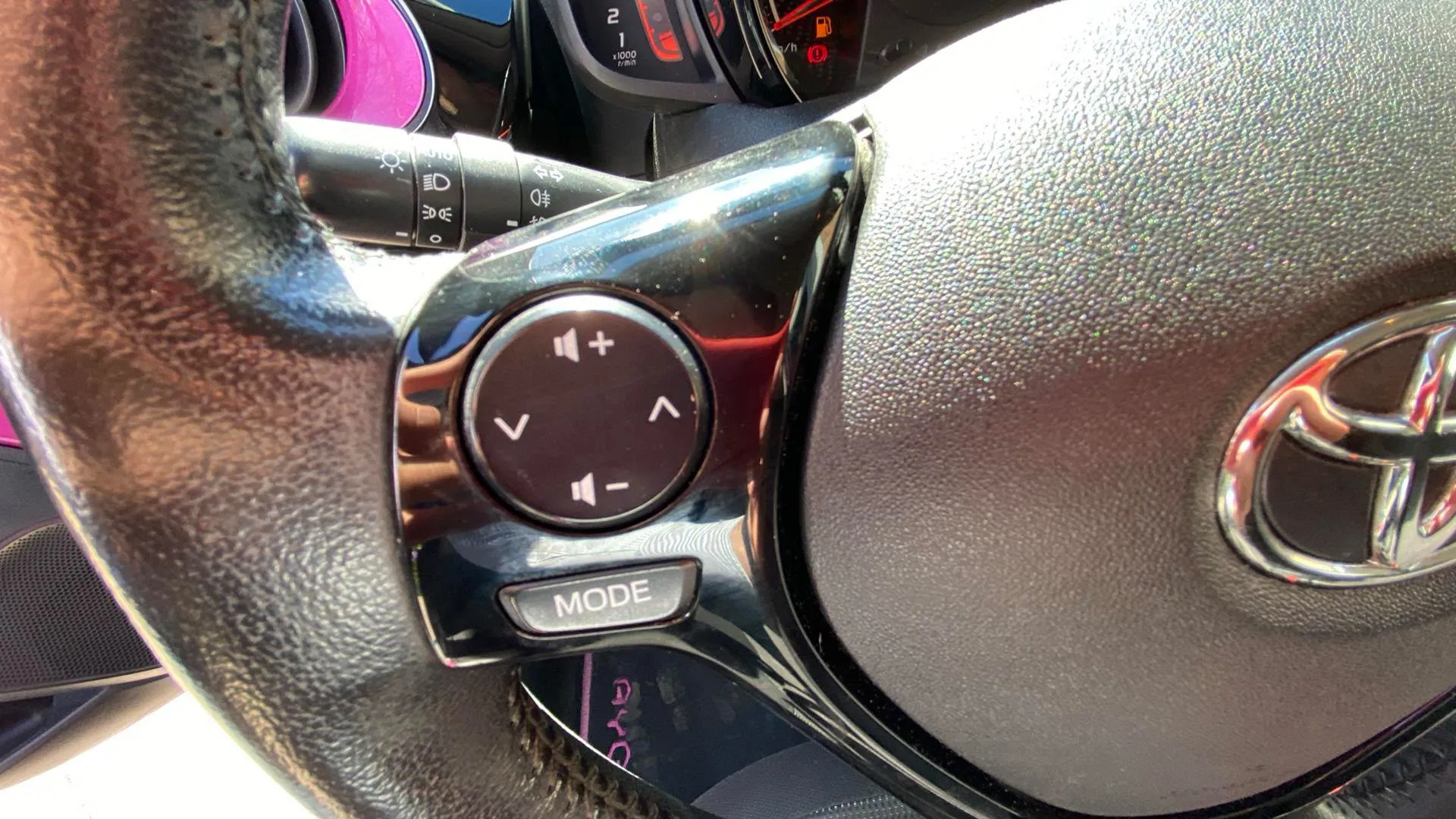 Toyota Aygo 1.0 70 x-wave - foto 11