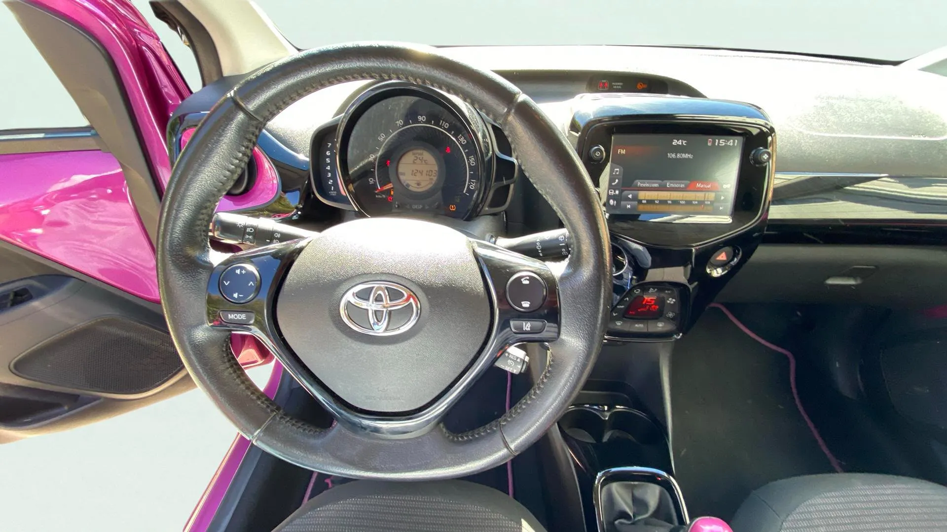 Toyota Aygo 1.0 70 x-wave - foto 15