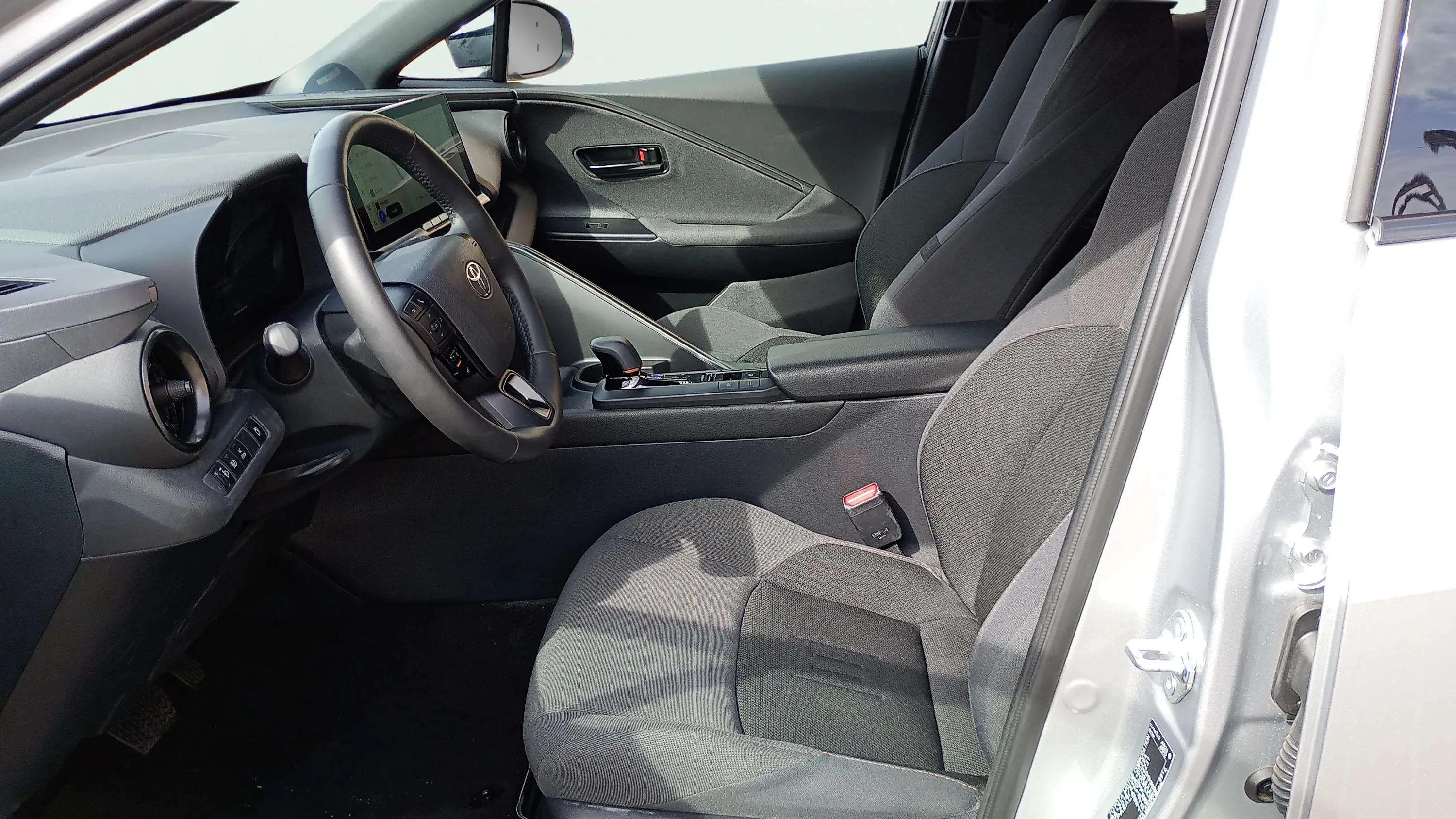 Toyota C-HR 2.0 220PH Advance - foto 7