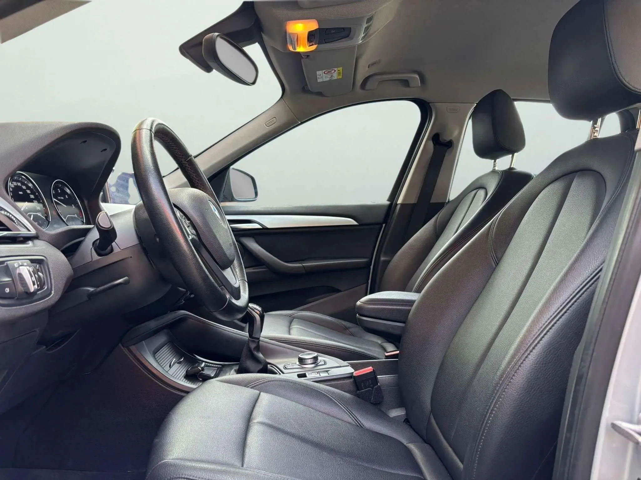 BMW X1 sDrive16d - foto 12