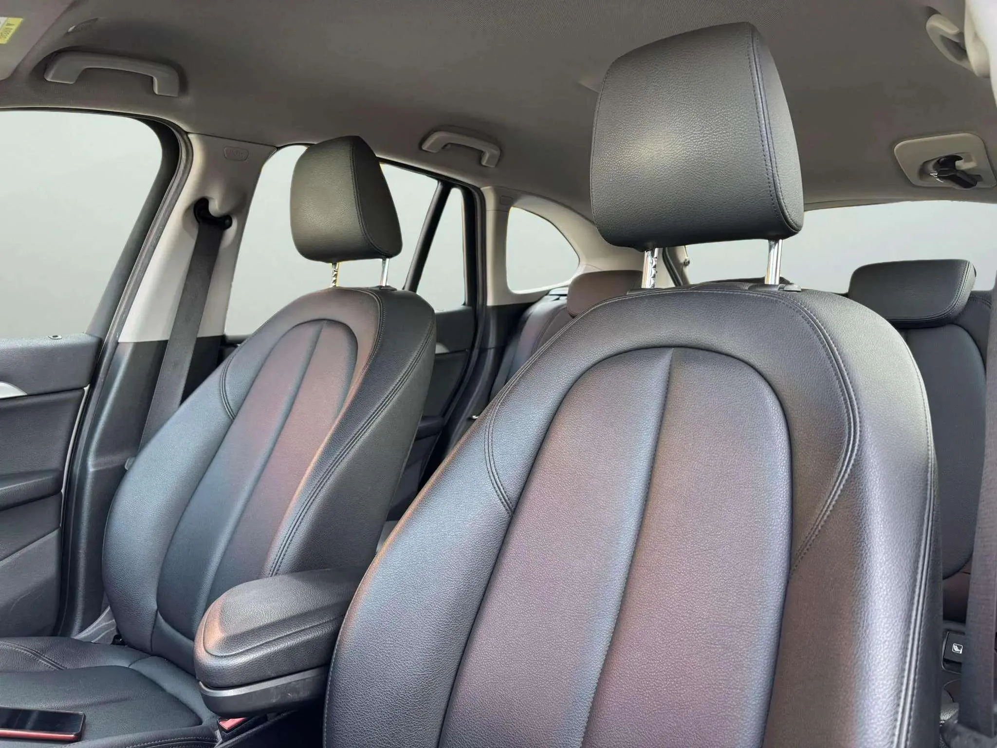 BMW X1 sDrive16d - foto 11