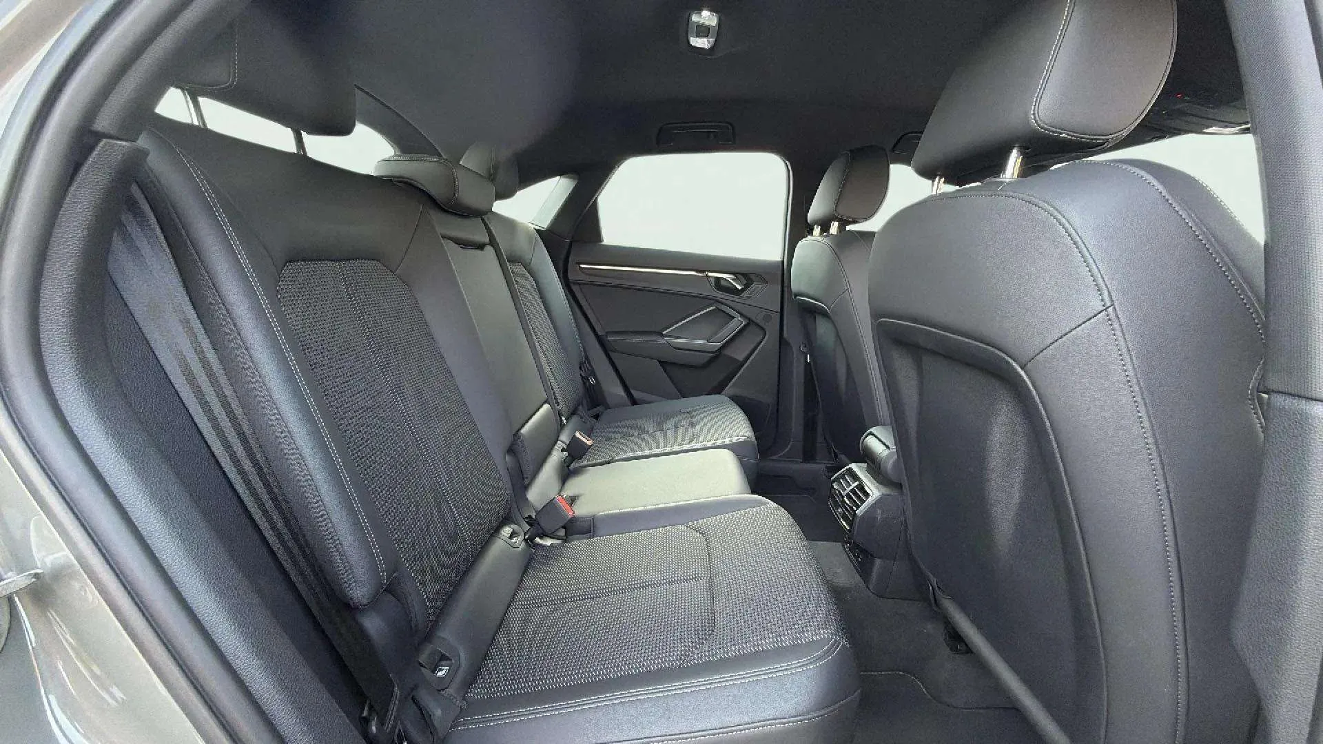 Audi Q3 S line 35 TDI S tronic - foto 19