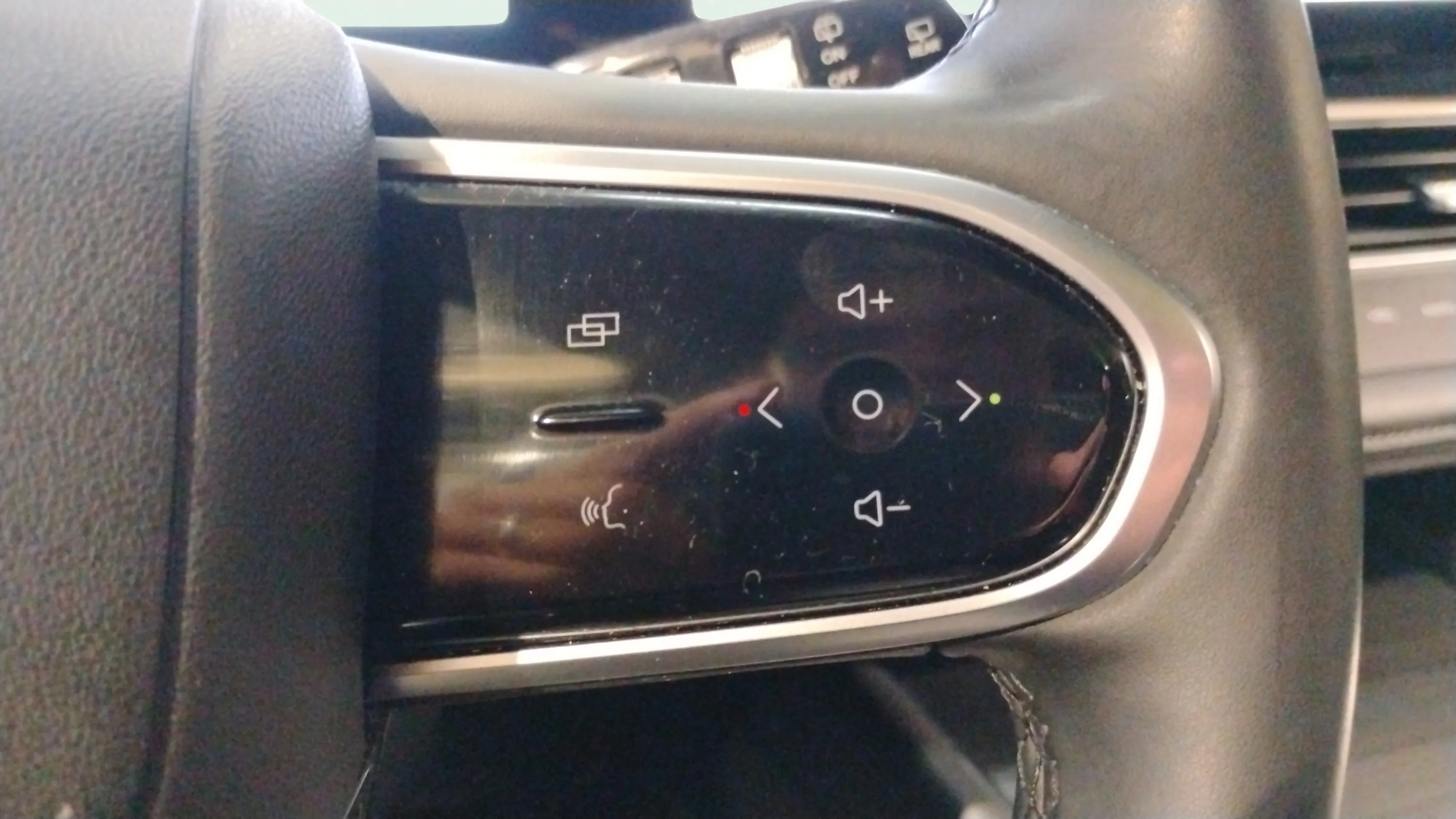 Ebro s700 1.5 T-GDi PHEV Luxury E-CVT - foto 21
