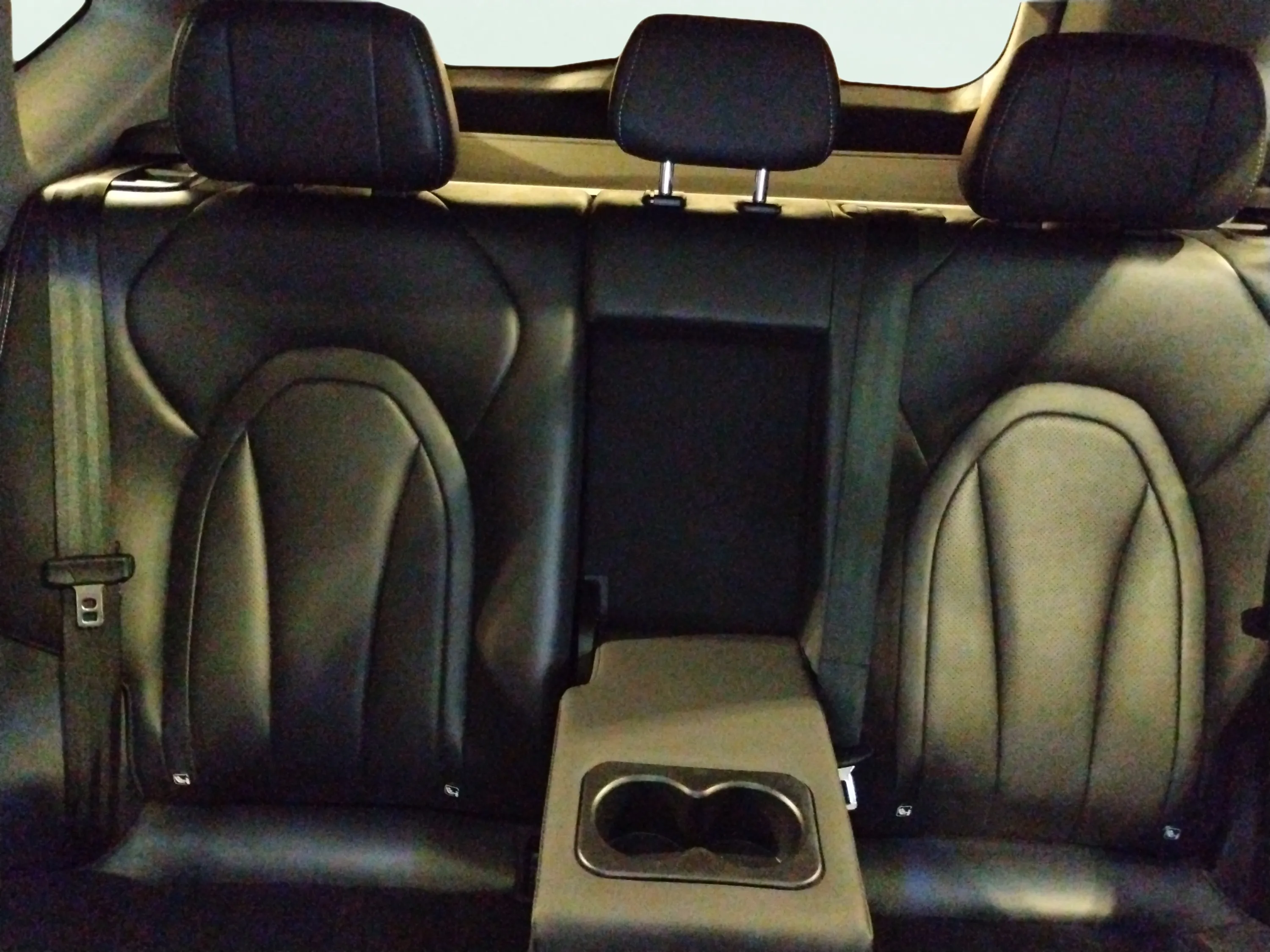 Ebro s700 1.5 T-GDi PHEV Luxury E-CVT - foto 27