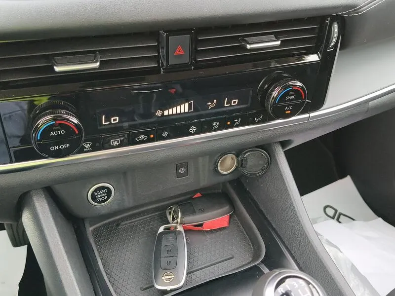 Nissan Qashqai DIG-T mHEV 4x2 Acenta - foto 12