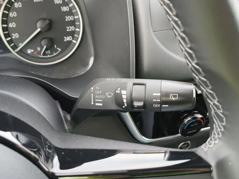 Nissan Qashqai DIG-T mHEV 4x2 Acenta - foto 26