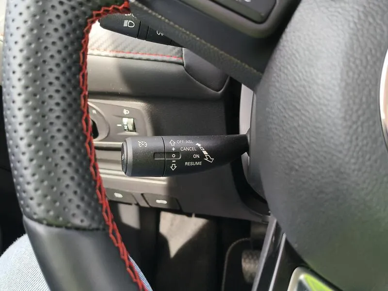 MG ZS 1.5 Luxury (AC) - foto 25