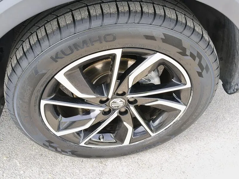 MG ZS 1.5 Luxury (AC) - foto 41