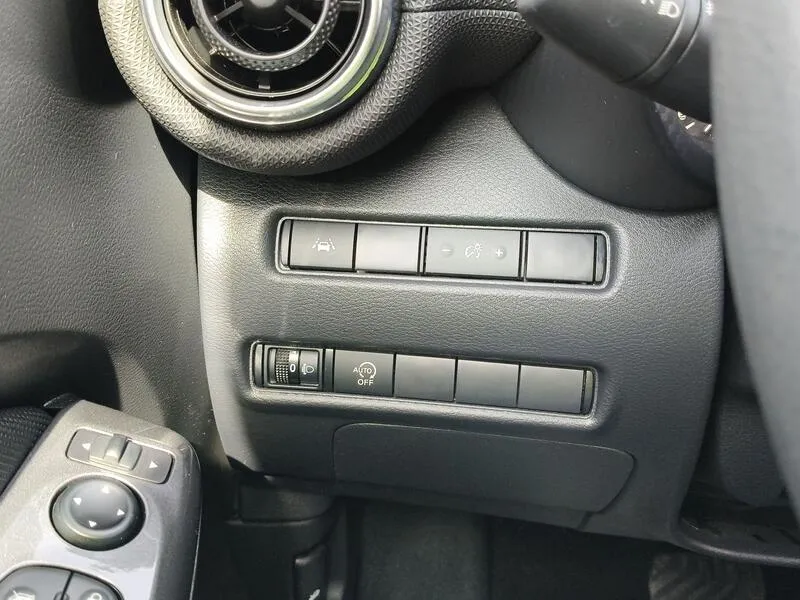 Nissan Juke DIG-T DCT Acenta - foto 24