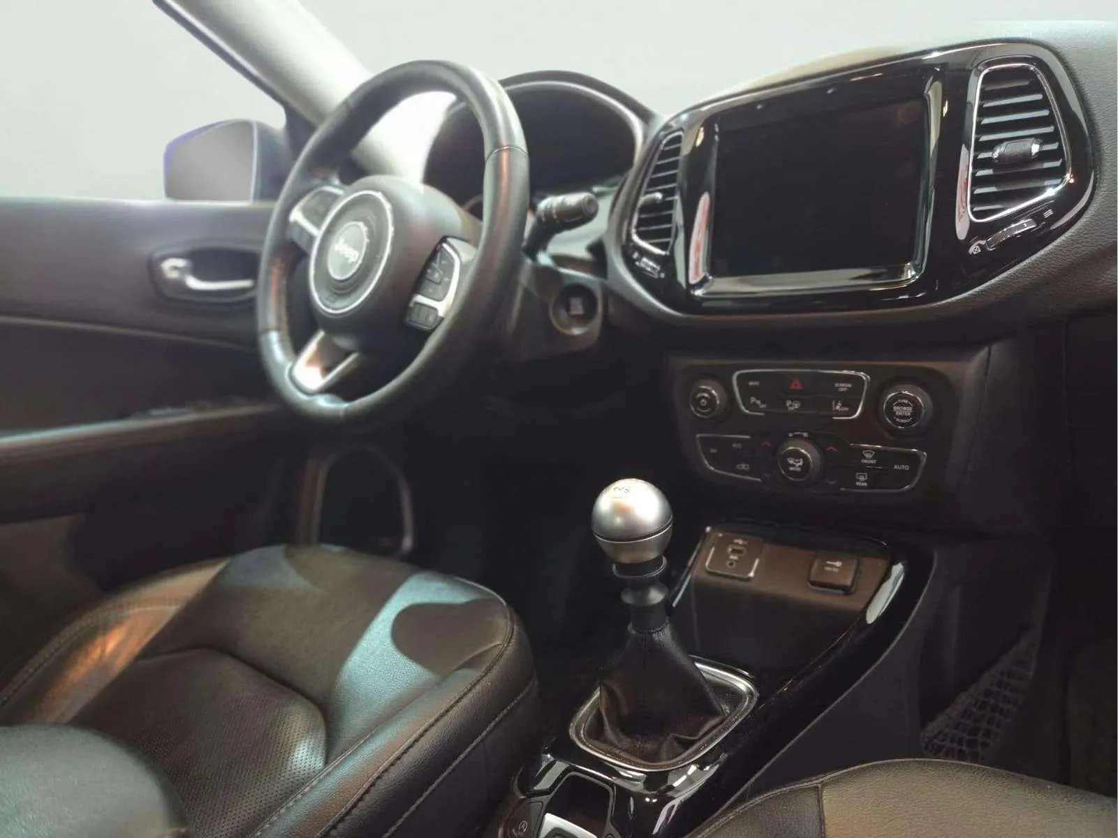 Jeep Compass 1.3 Gse T4 Limited FWD - foto 17