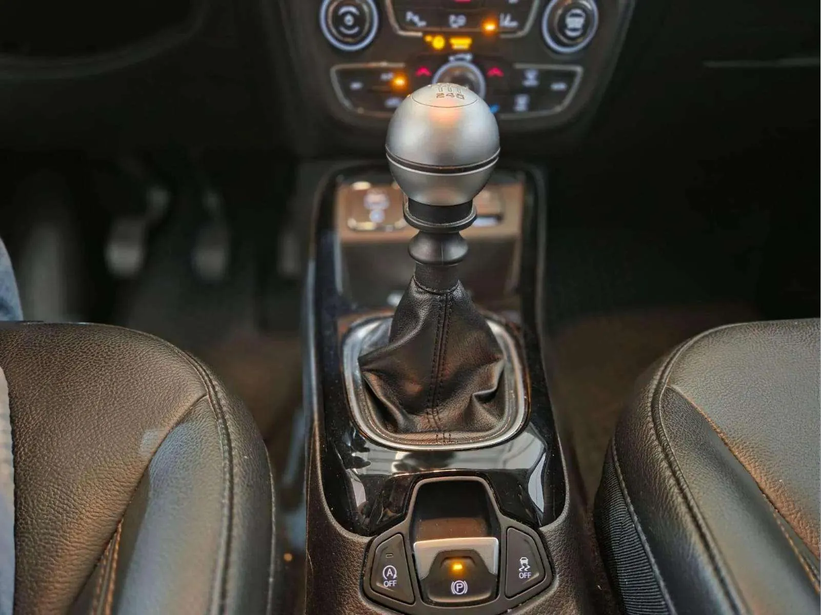 Jeep Compass 1.3 Gse T4 Limited FWD - foto 23
