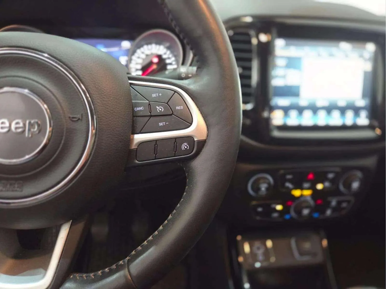 Jeep Compass 1.3 Gse T4 Limited FWD - foto 21
