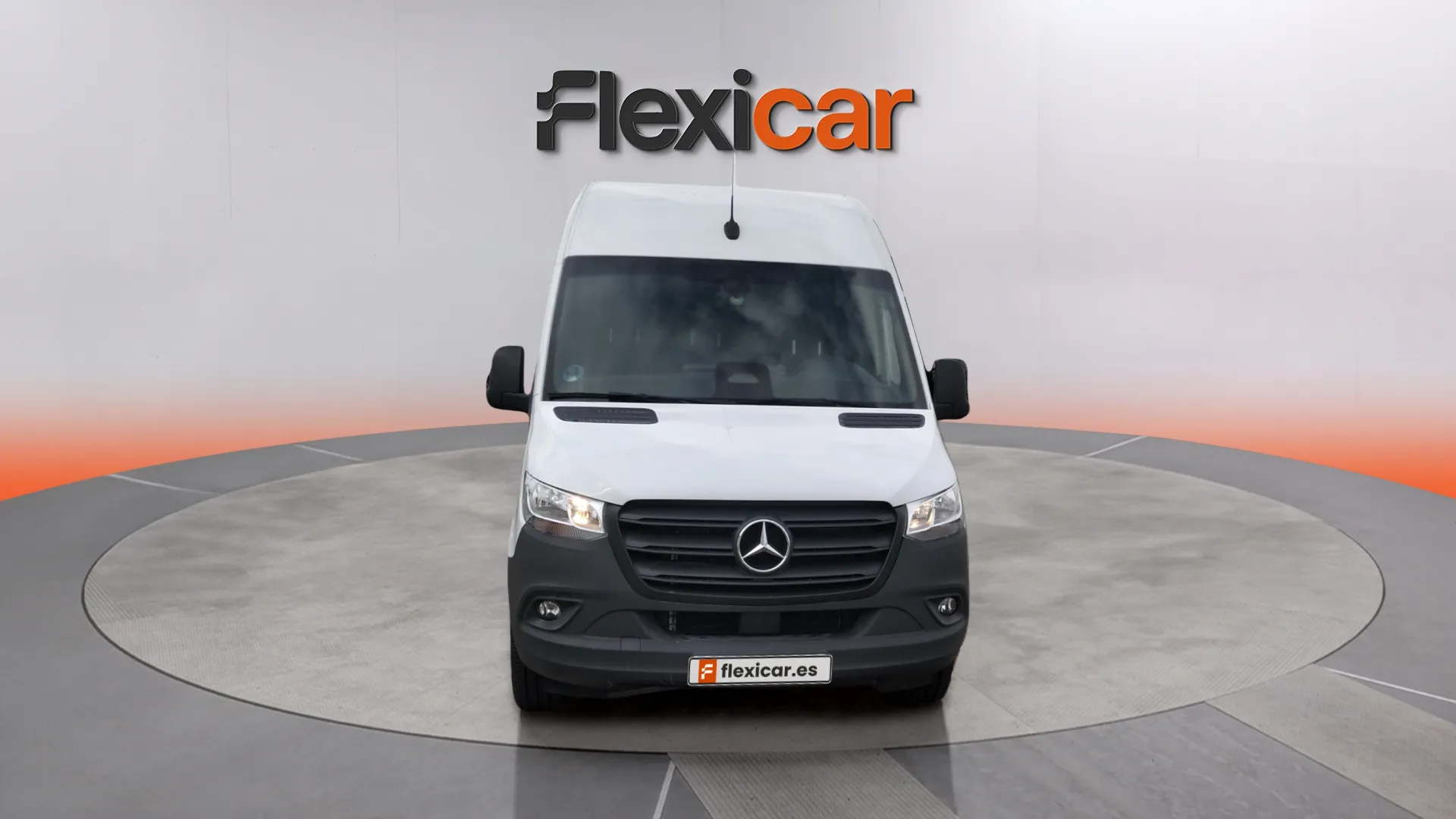 Mercedes-Benz Sprinter 311 CDI Furgon Pro Techo Elevado - foto 2