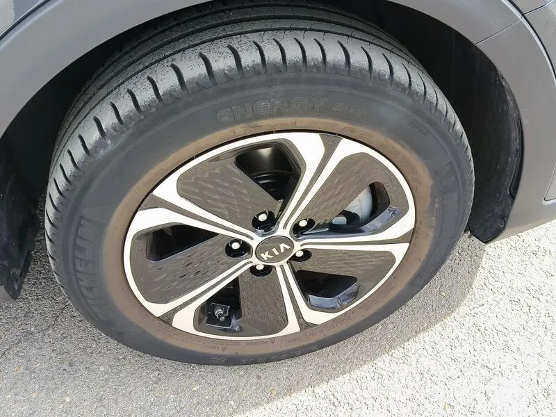 Kia XCeed 1.6 GDi PHEV eDrive (AC) - foto 39