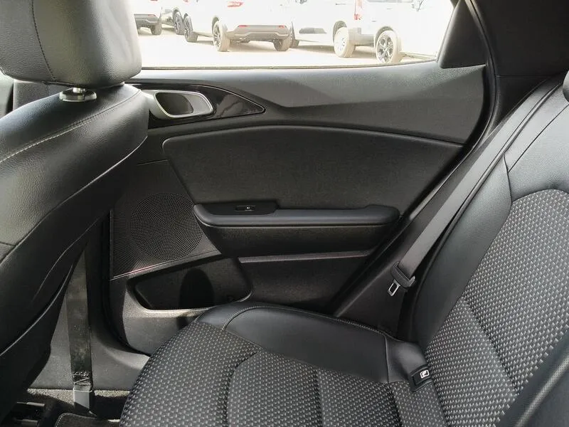 Kia XCeed 1.6 GDi PHEV eDrive (AC) - foto 30