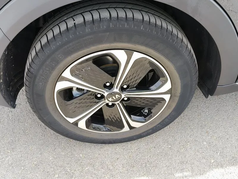 Kia XCeed 1.6 GDi PHEV eDrive (AC) - foto 38