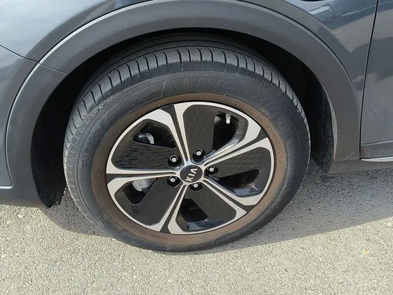 Kia XCeed 1.6 GDi PHEV eDrive (AC) - foto 43