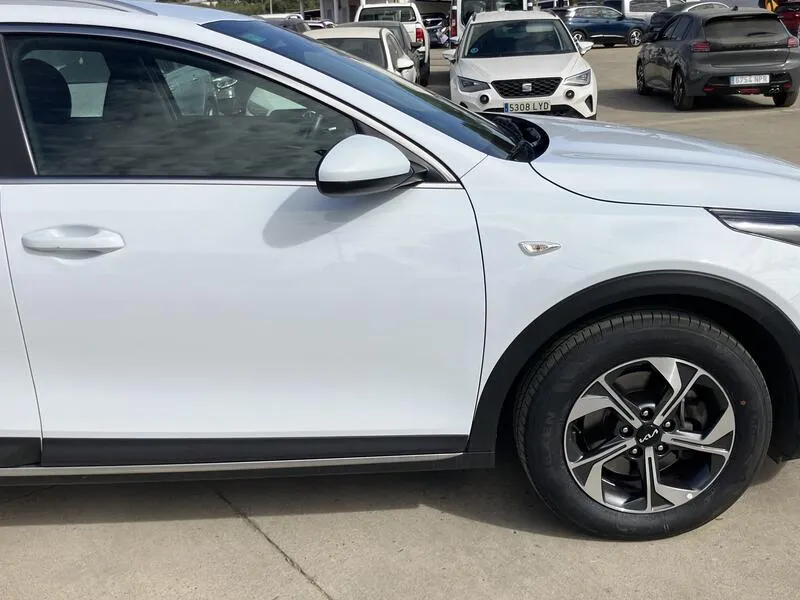 Kia XCeed 1.0 T-GDi Drive - foto 25