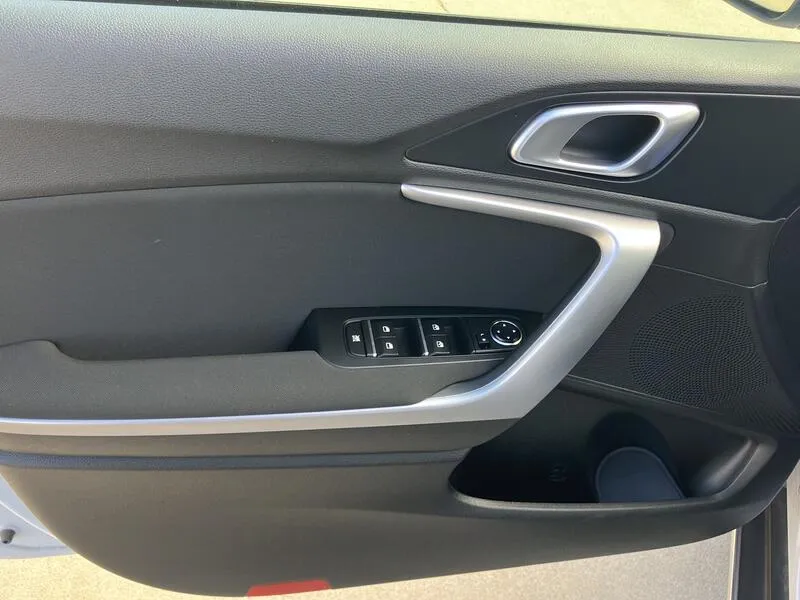 Kia XCeed 1.0 T-GDi Drive - foto 11