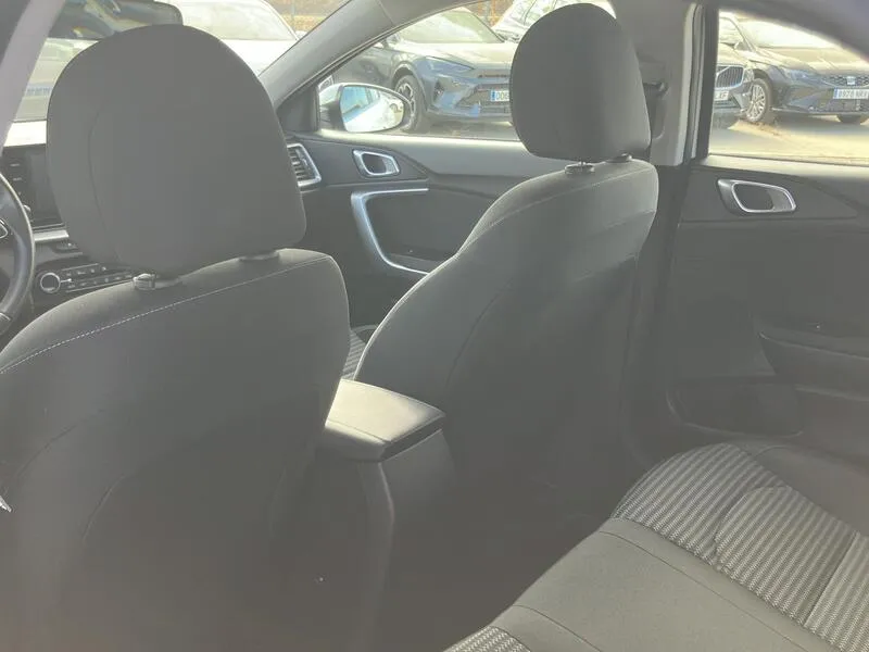 Kia XCeed 1.0 T-GDi Drive - foto 34