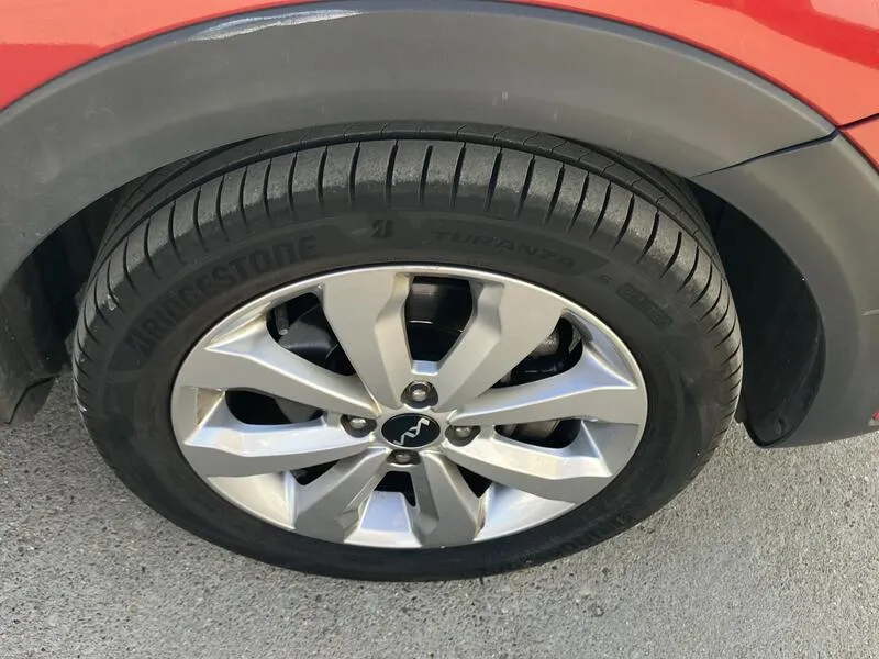Kia Stonic 1.0 T-GDi MHEV iMT Drive Plus(SP)(SL) - foto 26
