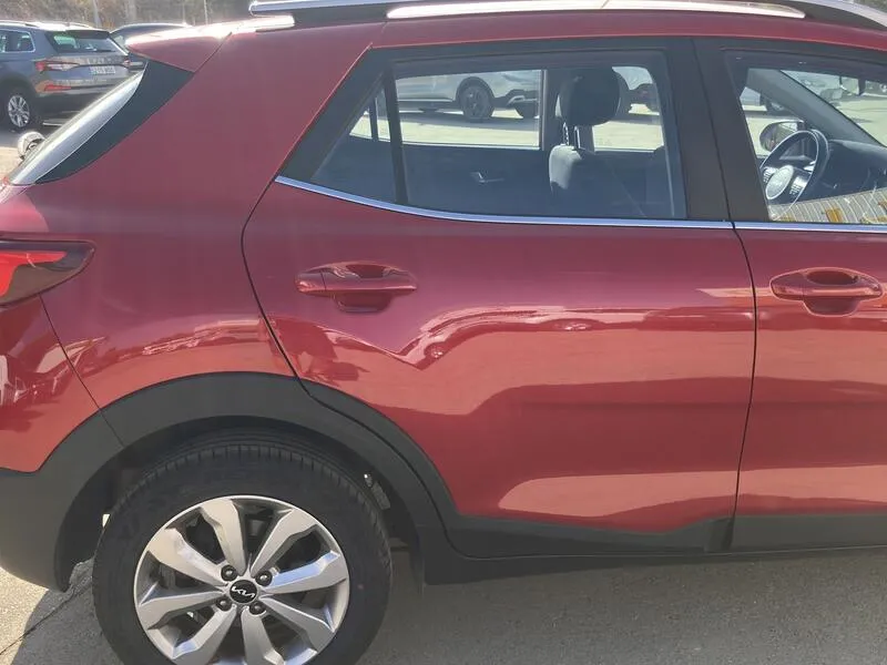 Kia Stonic 1.0 T-GDi MHEV iMT Drive Plus(SP)(SL) - foto 24