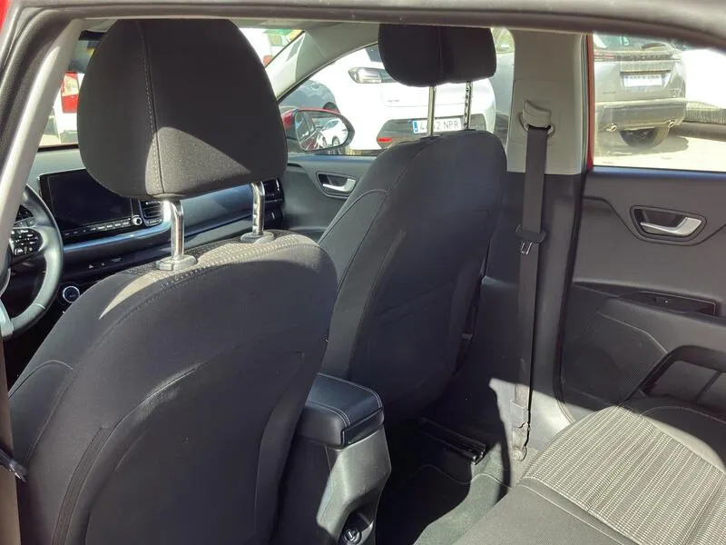 Kia Stonic 1.0 T-GDi MHEV iMT Drive Plus(SP)(SL) - foto 34