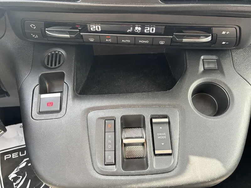 Opel Combo e Life BEV 50kWh Elegance Plus L - foto 30