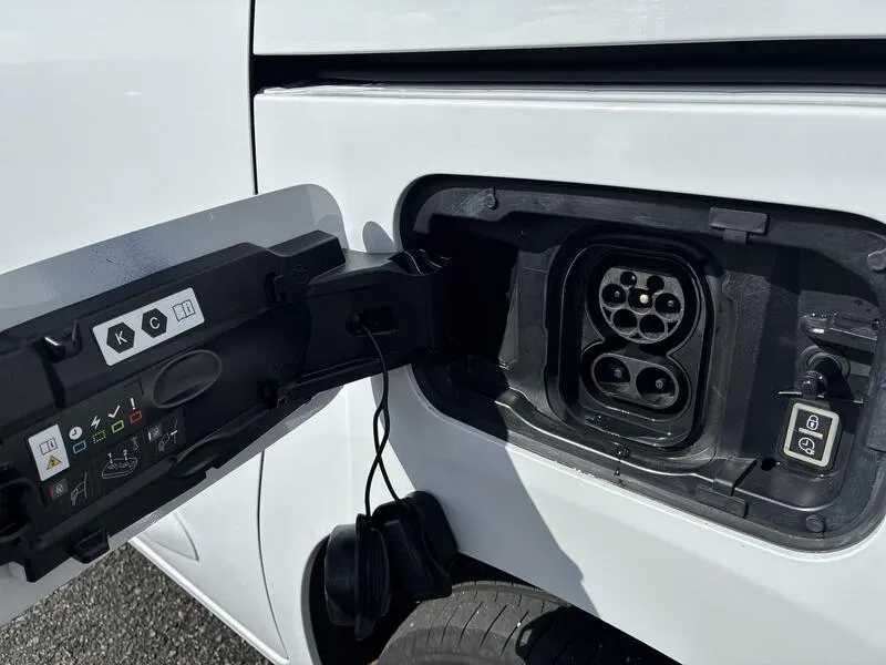 Opel Combo e Life BEV 50kWh Elegance Plus L - foto 14