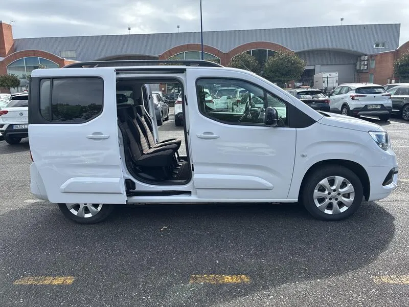Opel Combo e Life BEV 50kWh Elegance Plus L - foto 40