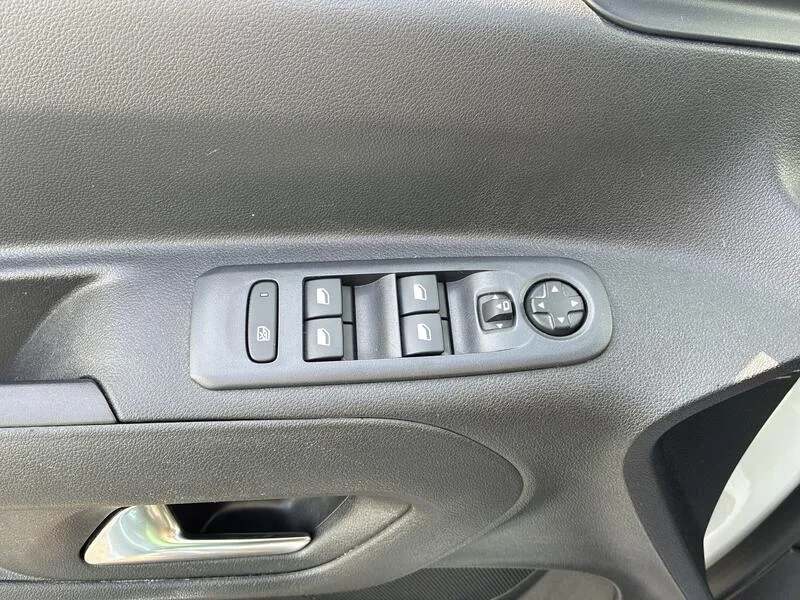 Opel Combo e Life BEV 50kWh Elegance Plus L - foto 43