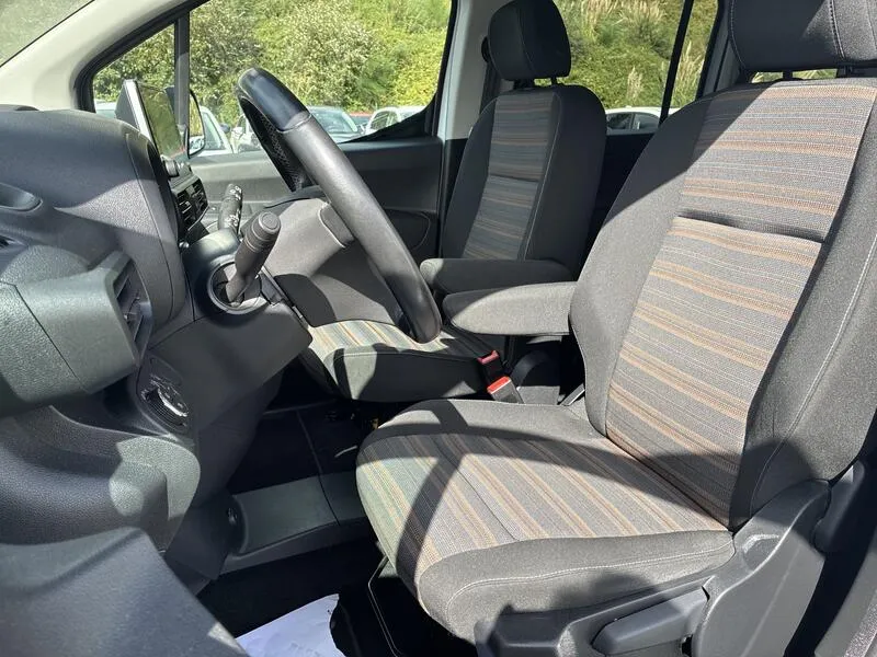 Opel Combo e Life BEV 50kWh Elegance Plus L - foto 42