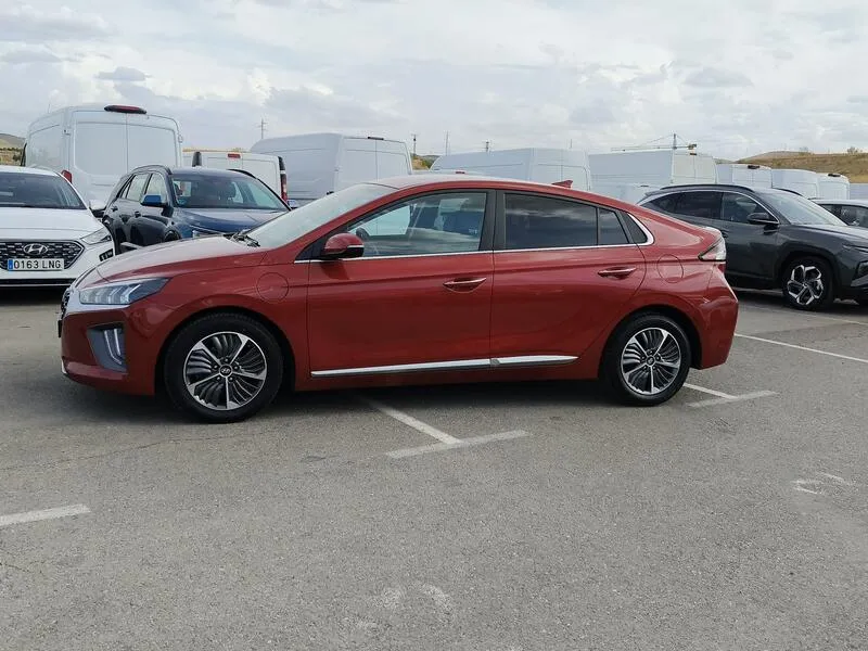 Hyundai Ioniq 2019 berlina con porton 1.6 GDI PHEV Tecno DCT - foto 3