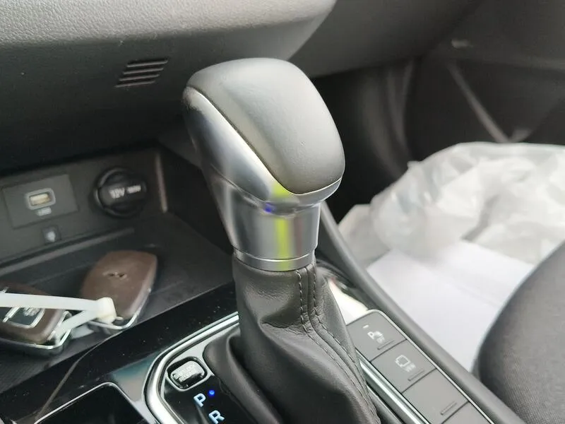 Hyundai Ioniq 2019 berlina con porton 1.6 GDI PHEV Tecno DCT - foto 14