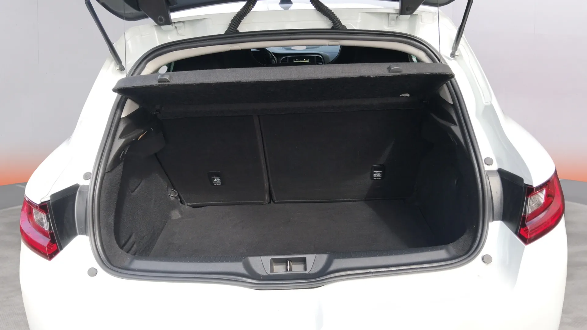 Renault Mégane GT Line TCe GPF 18 - foto 9