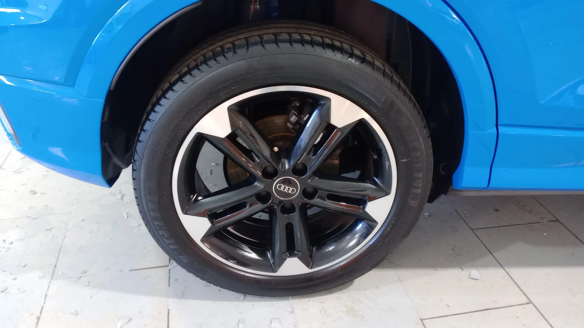 Audi Q2 S line 30 TDI - foto 19