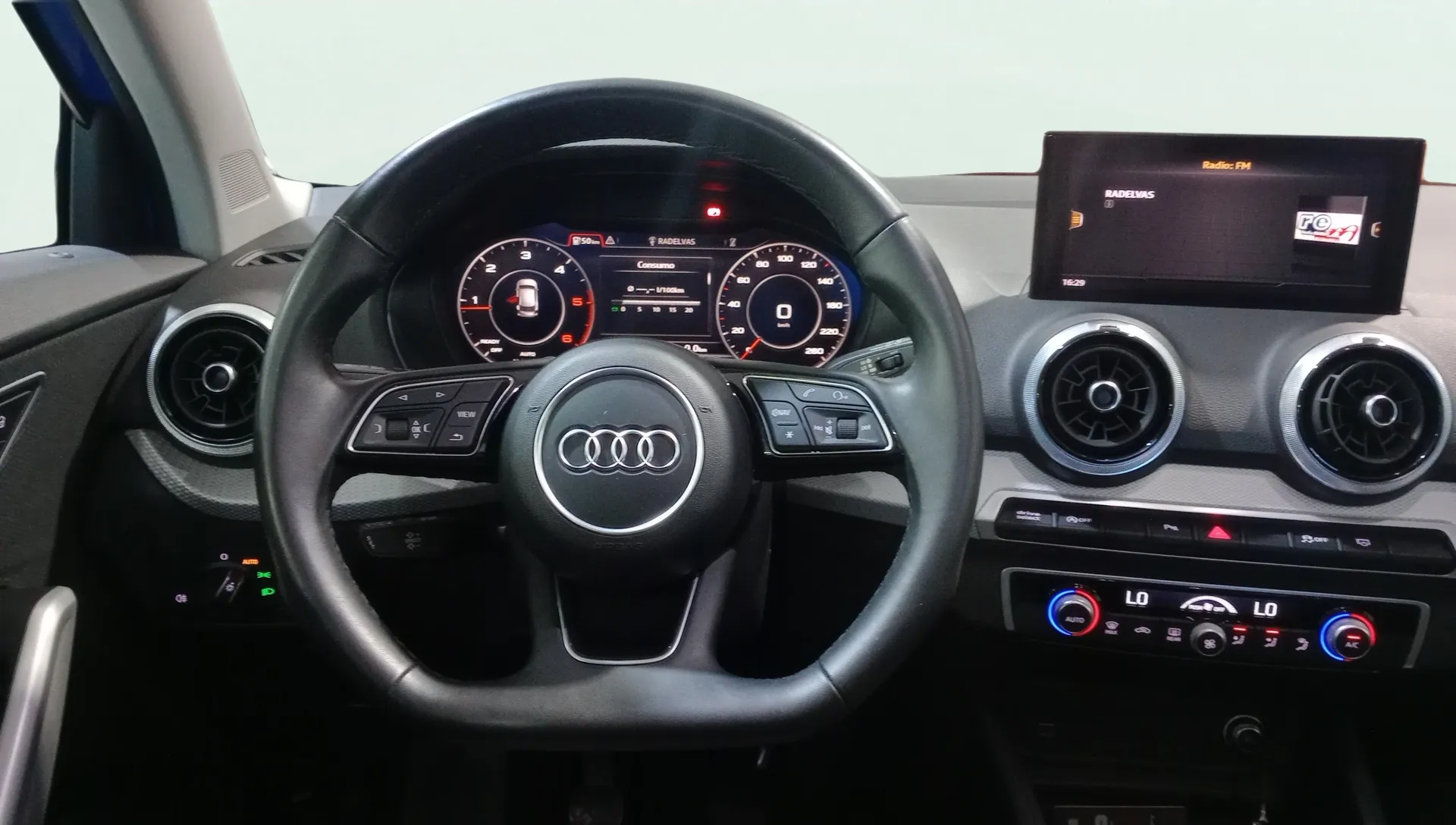 Audi Q2 S line 30 TDI - foto 10