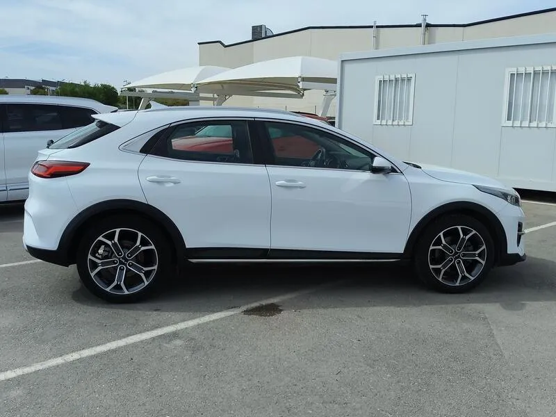 Kia XCeed 1.0 T-GDi Tech - foto 7