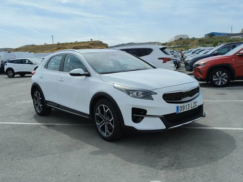 Kia XCeed 1.0 T-GDi Tech - foto 8