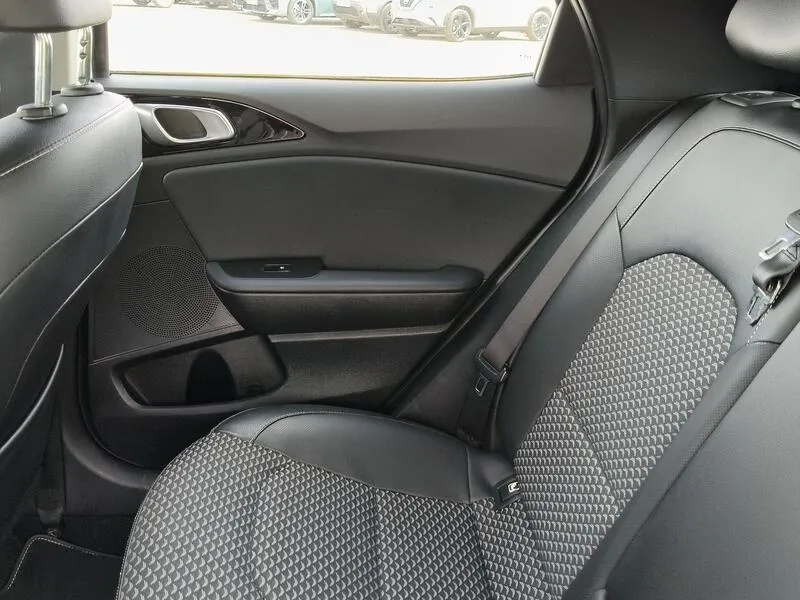 Kia XCeed 1.0 T-GDi Tech - foto 32