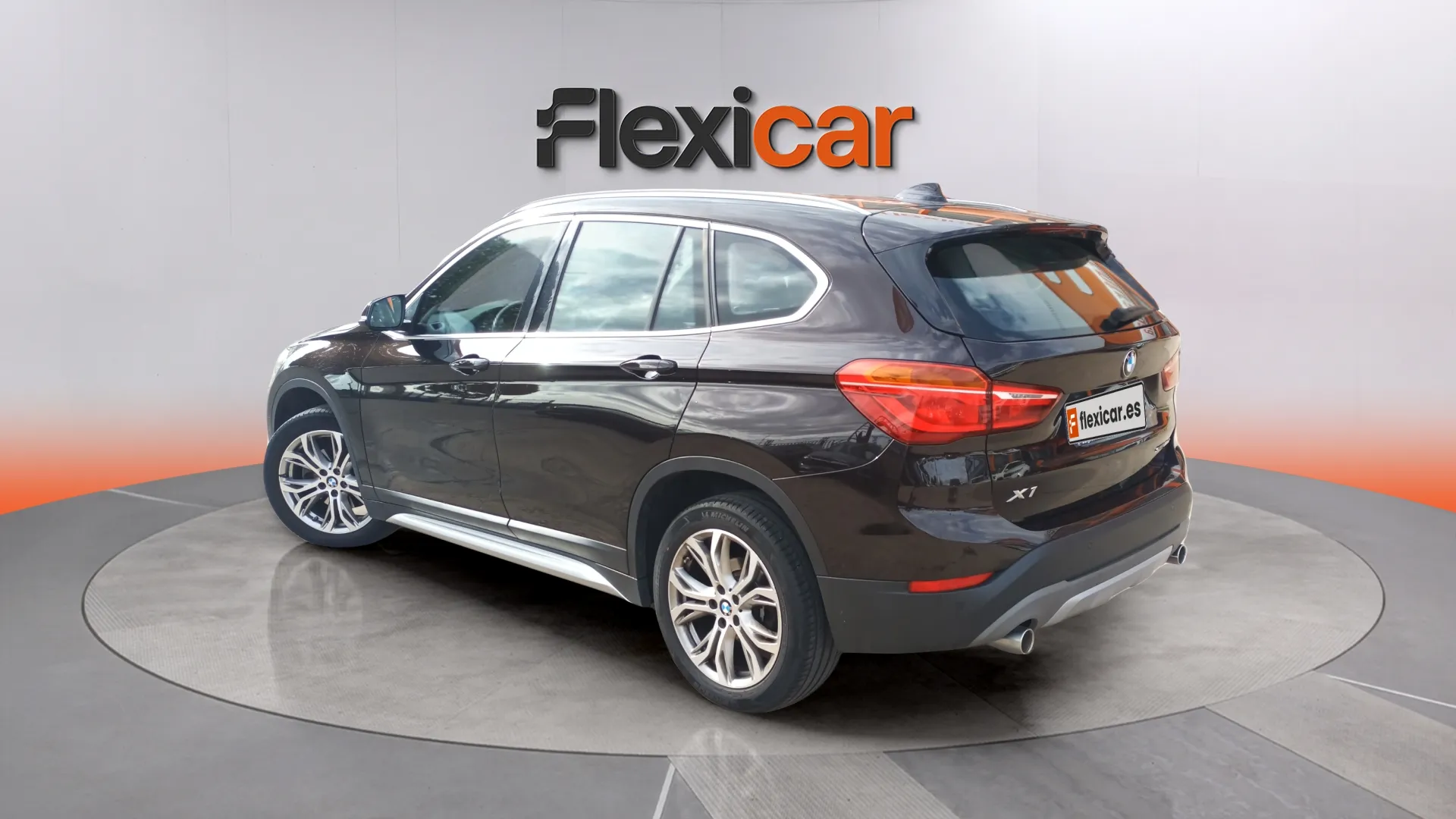 BMW X1 sDrive18d - foto 6